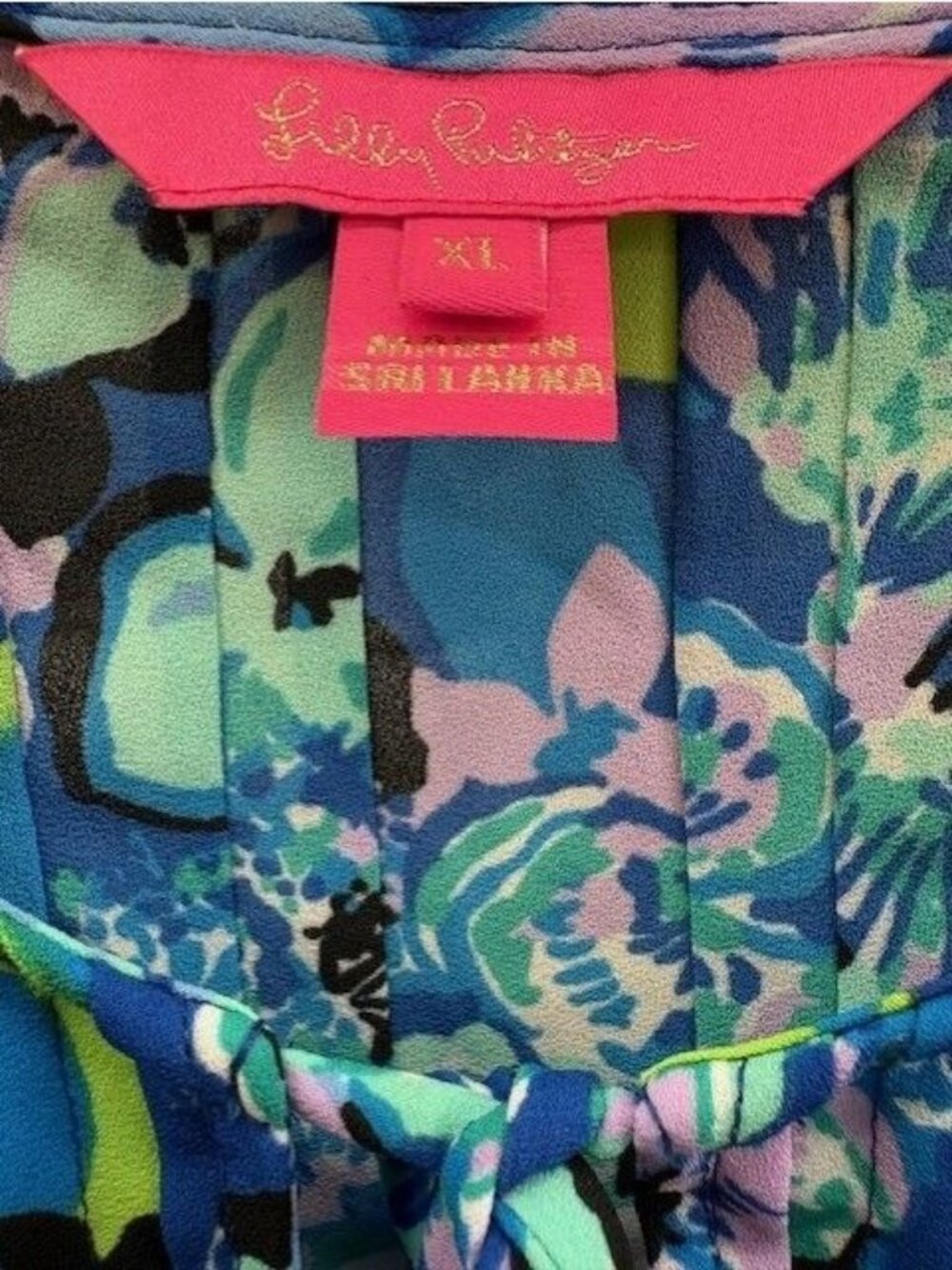 Lilly Pulitzer Floral Tunic Top With Tassel Tie Neckline & Long Sleeves Size XL - Picture 3 of 3
